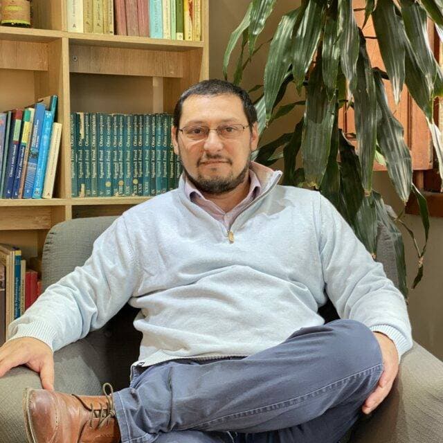 Dr. Raúl Riquelme Peña - Médico Psiquiatra Psicoterapeuta - Director