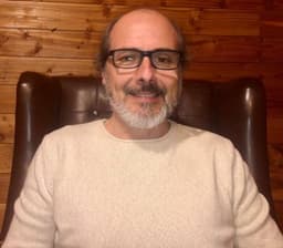 Ps. José Ignacio Schilling - Psicólogo Clínico Online en EnMente Chile